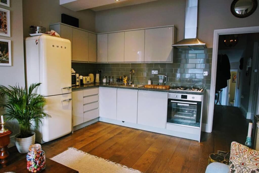 Boutique Abode *